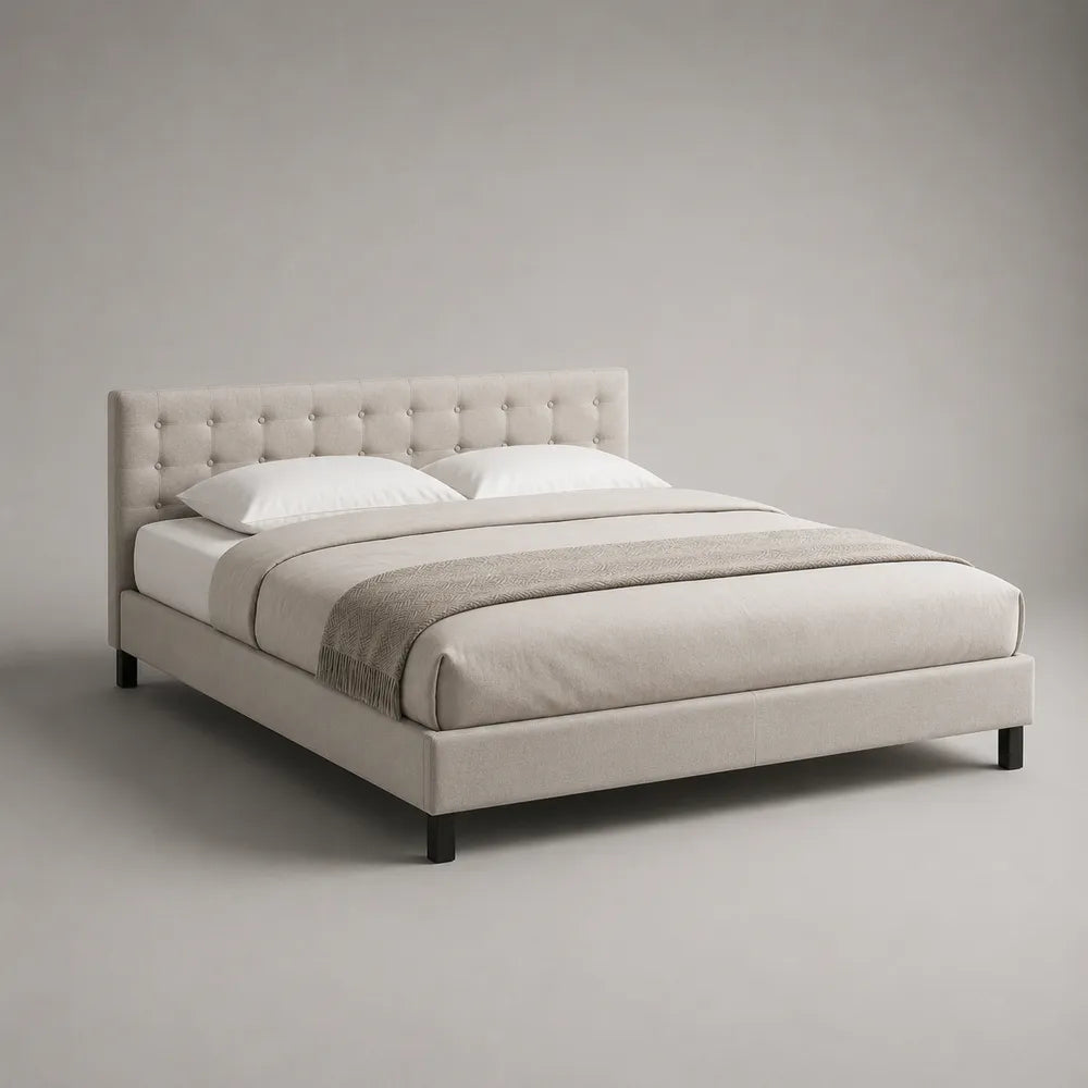 Letto matrimoniale imbottito in tessuto poliestere beige con testiera capitonné gambe in acciaio nero 160x200 cm